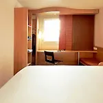 Ibis Centre Gare 호텔