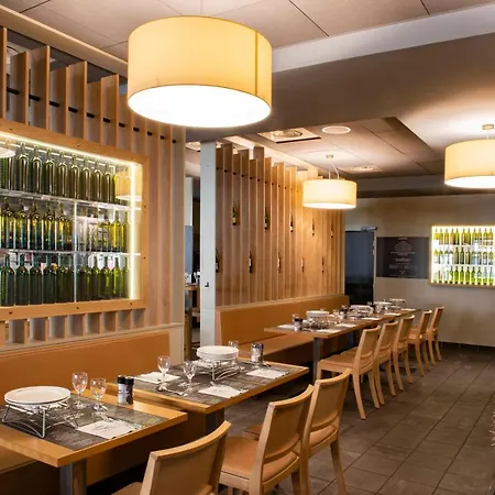 Ibis Centre Gare 3* טור