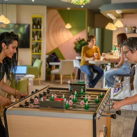 图尔中央车站宜必思酒店 酒店 图尔