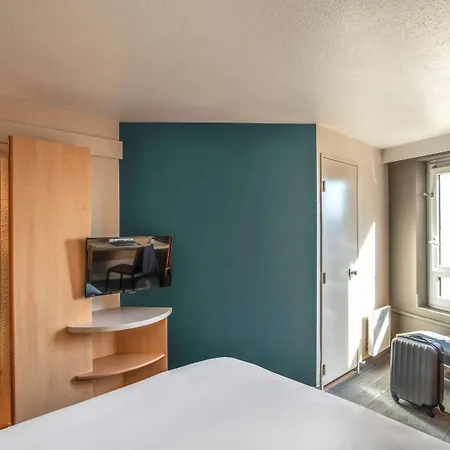 מלון Ibis Centre Gare 3*