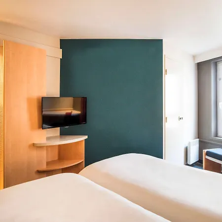 Ibis Centre Gare 3* טור