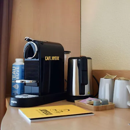 Ibis Centre Gare מלון 3*