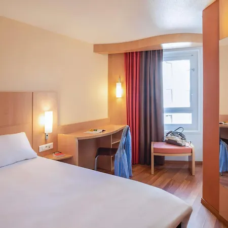 Hotel Ibis Centre Gare 3*