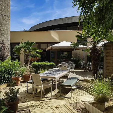 Ibis Centre Gare מלון