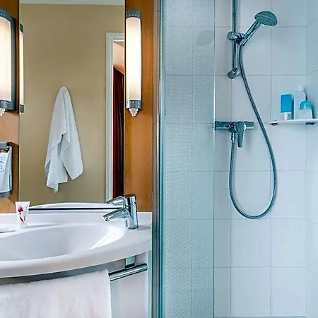 Отель Ibis Centre Gare 3*