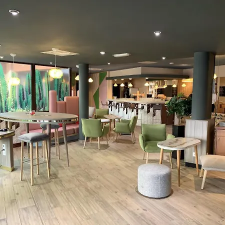 酒店 图尔中央车站宜必思酒店 图尔