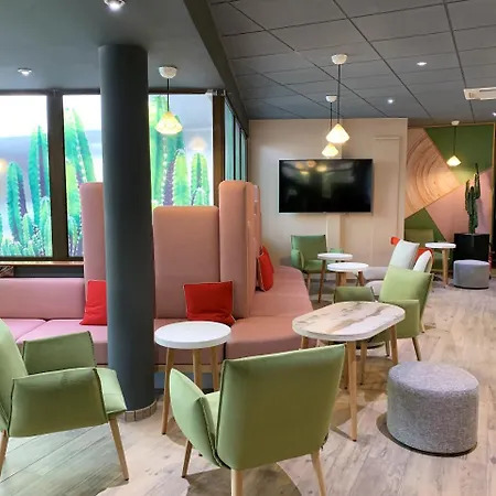 图尔中央车站宜必思酒店 酒店