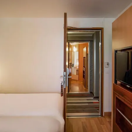 Ibis Centre Gare Hotel Tours