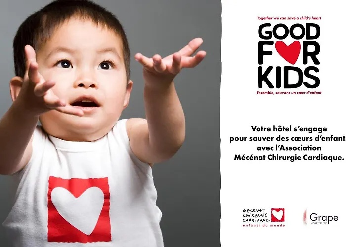 图尔中央车站宜必思酒店