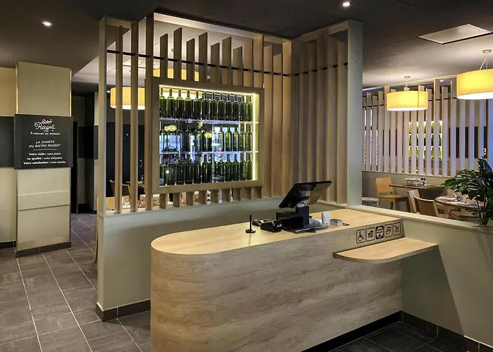 图尔中央车站宜必思酒店 3* 图尔